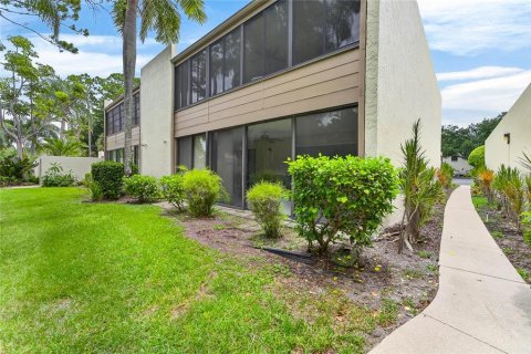 Condo in Bradenton, Florida, 2 bedrooms № 2217173 - photo 12