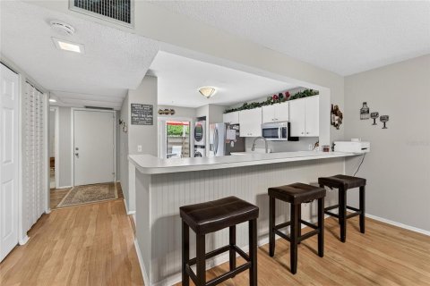 Condo in Bradenton, Florida, 2 bedrooms № 2217173 - photo 27