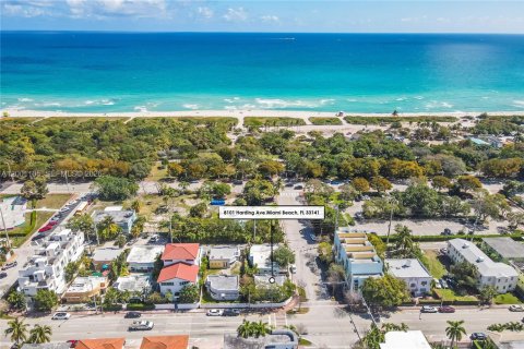 Villa ou maison à Miami Beach, Floride 2 chambres, 82.87 m2 № 2170217