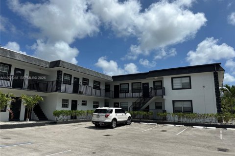 Apartment in Davie, Florida 2 bedrooms № 2036170 - photo 21