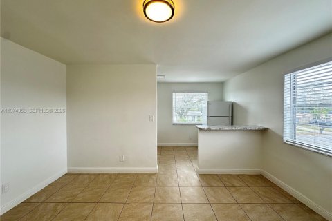Apartment in Davie, Florida 2 bedrooms № 2036170 - photo 2