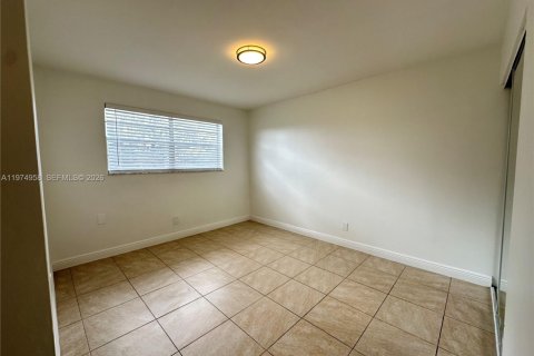 Apartment in Davie, Florida 2 bedrooms № 2036170 - photo 11