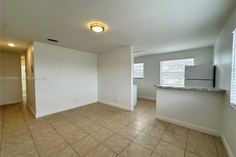 Apartment in Davie, Florida 2 bedrooms № 2036170 - photo 6