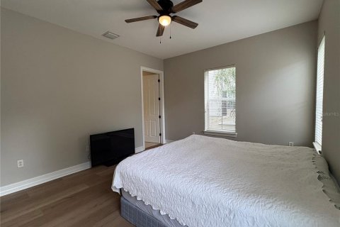 Condo in Celebration, Florida, 2 bedrooms  № 2394324 - photo 19