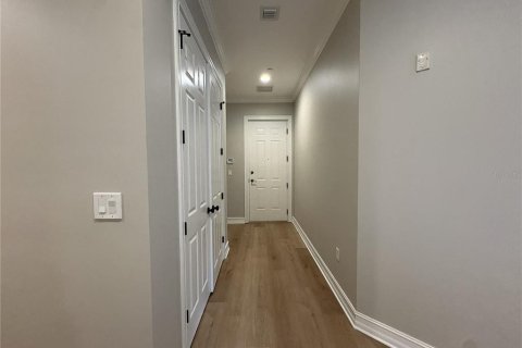Condo in Celebration, Florida, 2 bedrooms  № 2394324 - photo 5