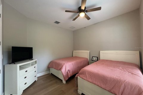 Condo in Celebration, Florida, 2 bedrooms  № 2394324 - photo 14