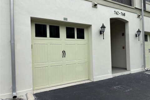 Condo in Celebration, Florida, 2 bedrooms  № 2394324 - photo 29