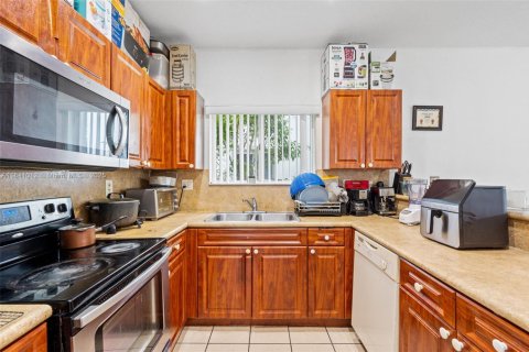 House in Homestead, Florida 4 bedrooms, 163.69 sq.m. № 1830269 - photo 13