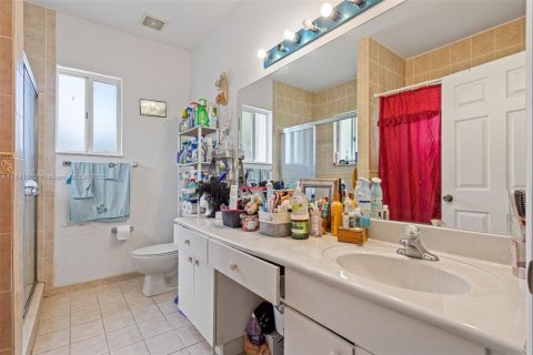 House in Homestead, Florida 4 bedrooms, 163.69 sq.m. № 1830269 - photo 23