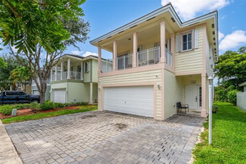 House in Homestead, Florida 4 bedrooms, 163.69 sq.m. № 1830269 - photo 2