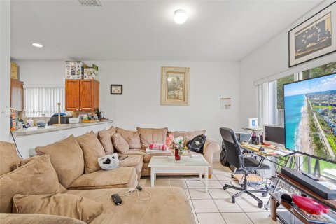 House in Homestead, Florida 4 bedrooms, 163.69 sq.m. № 1830269 - photo 10
