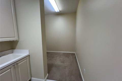 Condominio en alquiler en St. Lucie, Florida, 2 dormitorios, 184.78 m2 № 2281194 - foto 23