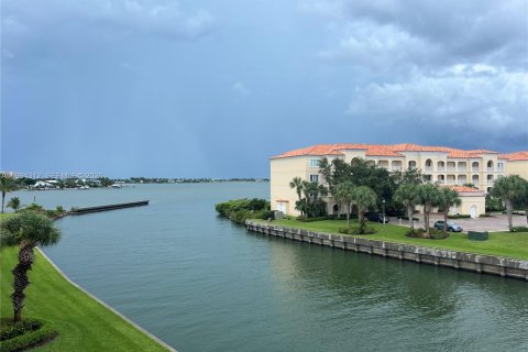 Condominio en St. Lucie, Florida, 2 dormitorios № 2281194
