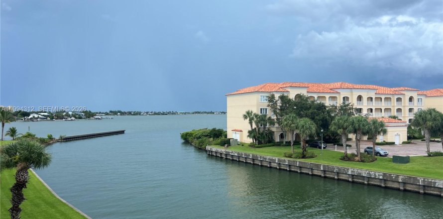 Condominio en St. Lucie, Florida, 2 dormitorios  № 2281194