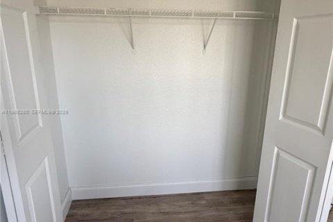 Condominio en alquiler en Homestead, Florida, 3 dormitorios, 104.61 m2 № 2063381 - foto 8