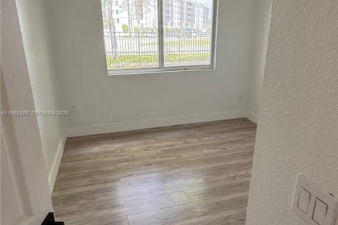 Condominio en alquiler en Homestead, Florida, 3 dormitorios, 104.61 m2 № 2063381 - foto 7