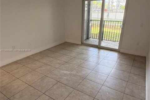 Condominio en alquiler en Homestead, Florida, 3 dormitorios, 104.61 m2 № 2063381 - foto 4
