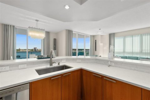 Copropriété à vendre à Holly Hill, Floride: 3 chambres, 208.01 m2 № 1553012 - photo 9