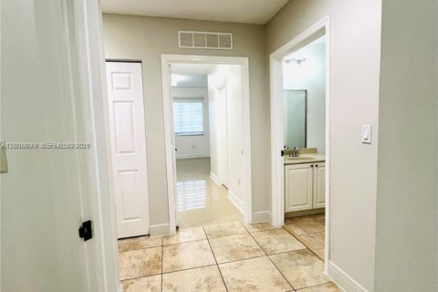 Copropriété à louer à Miramar, Floride: 3 chambres, 132.48 m2 № 2090302 - photo 25
