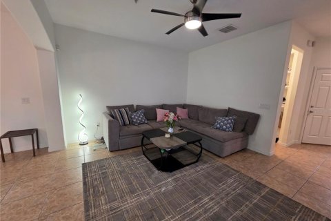 Adosado en venta en Orlando, Florida, 3 dormitorios, 163.69 m2 № 1598317 - foto 8