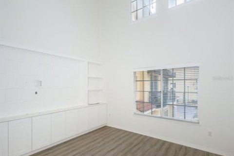 Copropriété à louer à Tampa, Floride: 3 chambres, 177.16 m2 № 2388116 - photo 9