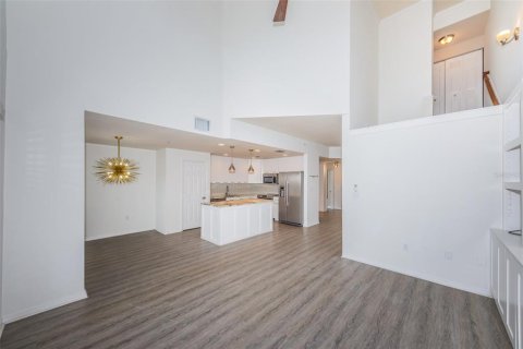 Copropriété à louer à Tampa, Floride: 3 chambres, 177.16 m2 № 2388116 - photo 8
