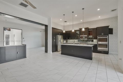 Villa ou maison à vendre à Boynton Beach, Floride: 3 chambres, 221.01 m2 № 1875566 - photo 15