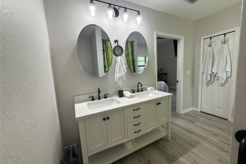 Купить кондоминиум в Киссимми, Флорида 8 комнат, 134.24м2, № 2156801 - фото 5