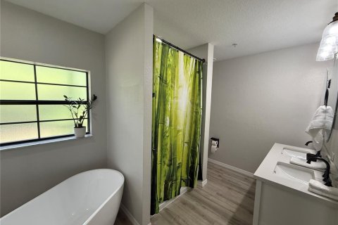 Купить кондоминиум в Киссимми, Флорида 8 комнат, 134.24м2, № 2156801 - фото 6
