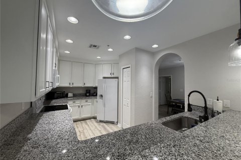 Купить кондоминиум в Киссимми, Флорида 8 комнат, 134.24м2, № 2156801 - фото 14