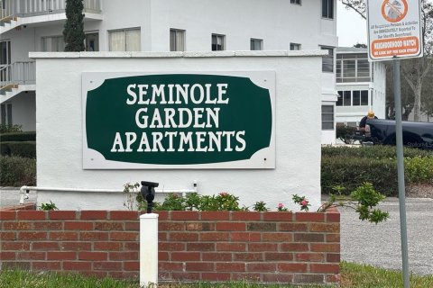 Condo in Seminole, Florida, 2 bedrooms  № 1542566 - photo 19