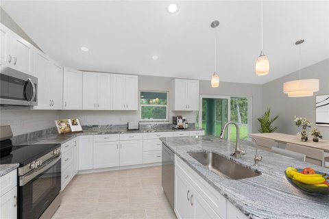 Villa ou maison à vendre à North Port, Floride: 3 chambres, 133.5 m2 № 1904562 - photo 5