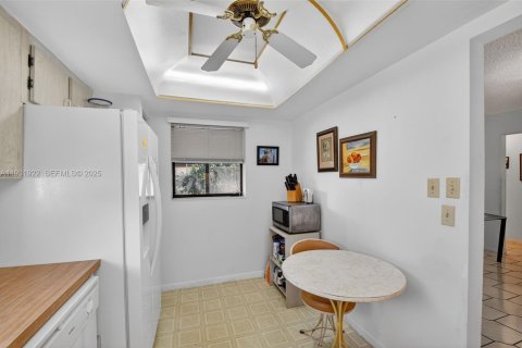 Casa en venta en Greenacres, Florida, 2 dormitorios, 107.49 m2 № 1990916 - foto 13