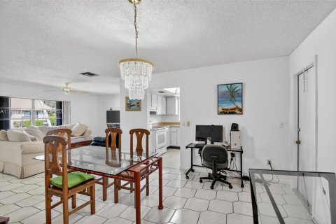 Casa en venta en Greenacres, Florida, 2 dormitorios, 107.49 m2 № 1990916 - foto 9