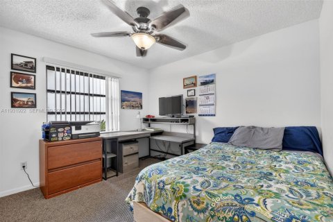 Casa en venta en Greenacres, Florida, 2 dormitorios, 107.49 m2 № 1990916 - foto 18