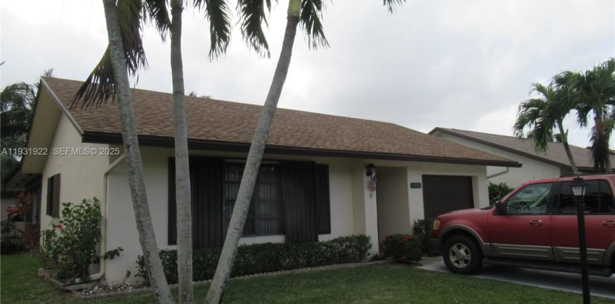 Дом в Гринакрес, Флорида 2 спальни, 107.49м2 № 1990916