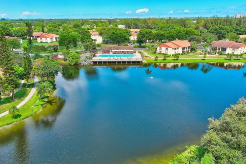 Condominio en venta en West Palm Beach, Florida, 2 dormitorios, 103.12 m2 № 1177152 - foto 1