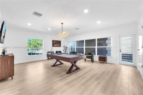 House in Lighthouse Point, Florida 7 bedrooms, 610.83 sq.m. № 2244296 - photo 15