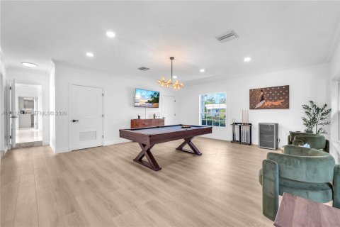 House in Lighthouse Point, Florida 7 bedrooms, 610.83 sq.m. № 2244296 - photo 16