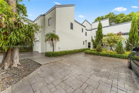 Купить виллу или дом в Майами, Флорида 5 спален, 453.46м2, № 1935443 - фото 28