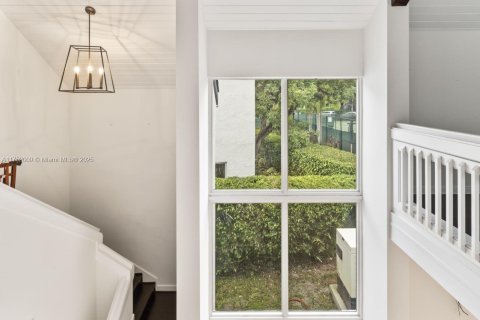 Купить виллу или дом в Майами, Флорида 5 спален, 453.46м2, № 1935443 - фото 10