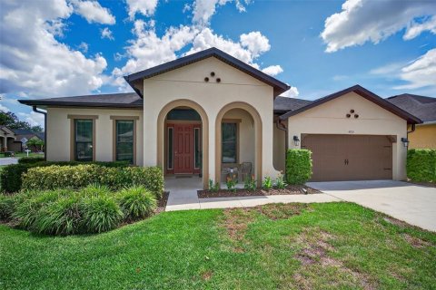 House in Wesley Chapel, Florida 3 bedrooms, 231.79 sq.m. № 1886182 - photo 2
