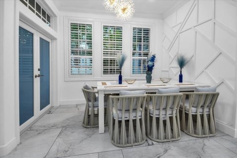 House in Sarasota, Florida 5 bedrooms, 301.75 sq.m. № 2214503 - photo 7