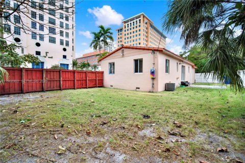 House in Miami, Florida 3 bedrooms, 109.81 sq.m. № 2031841 - photo 26
