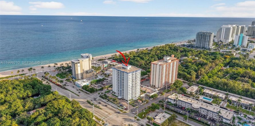 Кондоминиум с 2 спальнями в Форт-Лодердейл, Флорида № 2064125