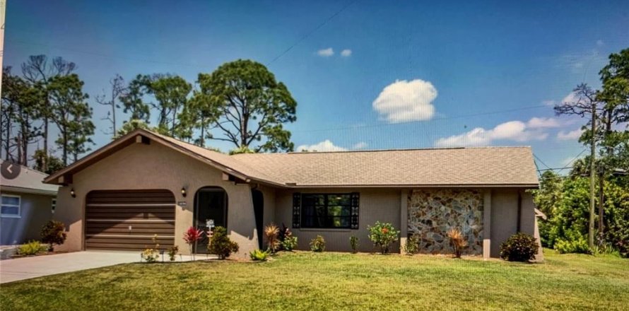 Casa en Port Charlotte, Florida 2 dormitorios, 88.07 m2 № 1544486