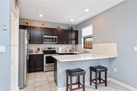 Adosado en venta en Homestead, Florida, 3 dormitorios, 138.24 m2 № 2012211 - foto 11