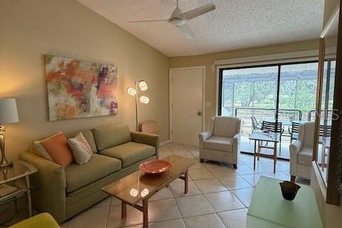 Condo in Sarasota, Florida, 1 bedroom  № 1677444 - photo 11