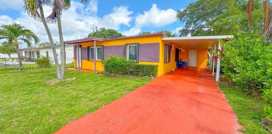 Дом в Вест-Парк, Флорида 3 спальни, 105.54м2 № 2064800