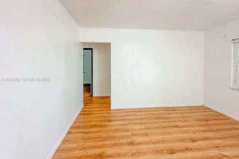 Купить виллу или дом в Вест-Парк, Флорида 3 спальни, 105.54м2, № 2064800 - фото 7